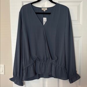 LOFT Women's Blue V-Neck Blouse